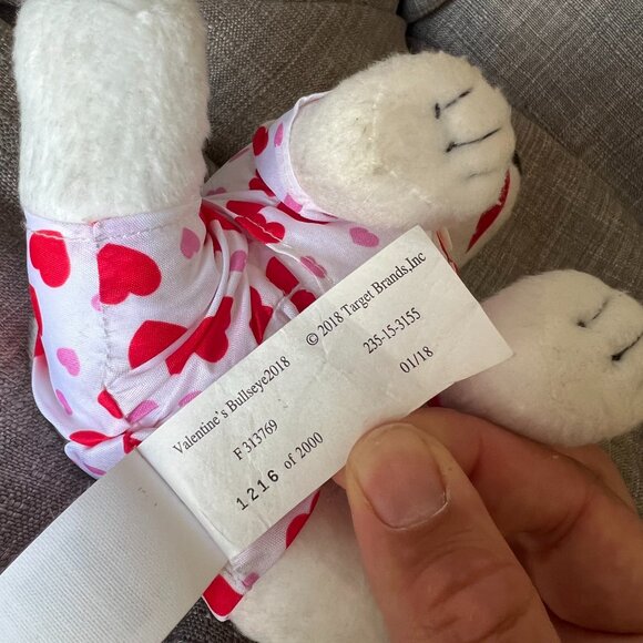 2018 Target Exclusive Valentine's Bullseye Plush Dog (Tag: 1,216 of 2,000) - Picture 4 of 5